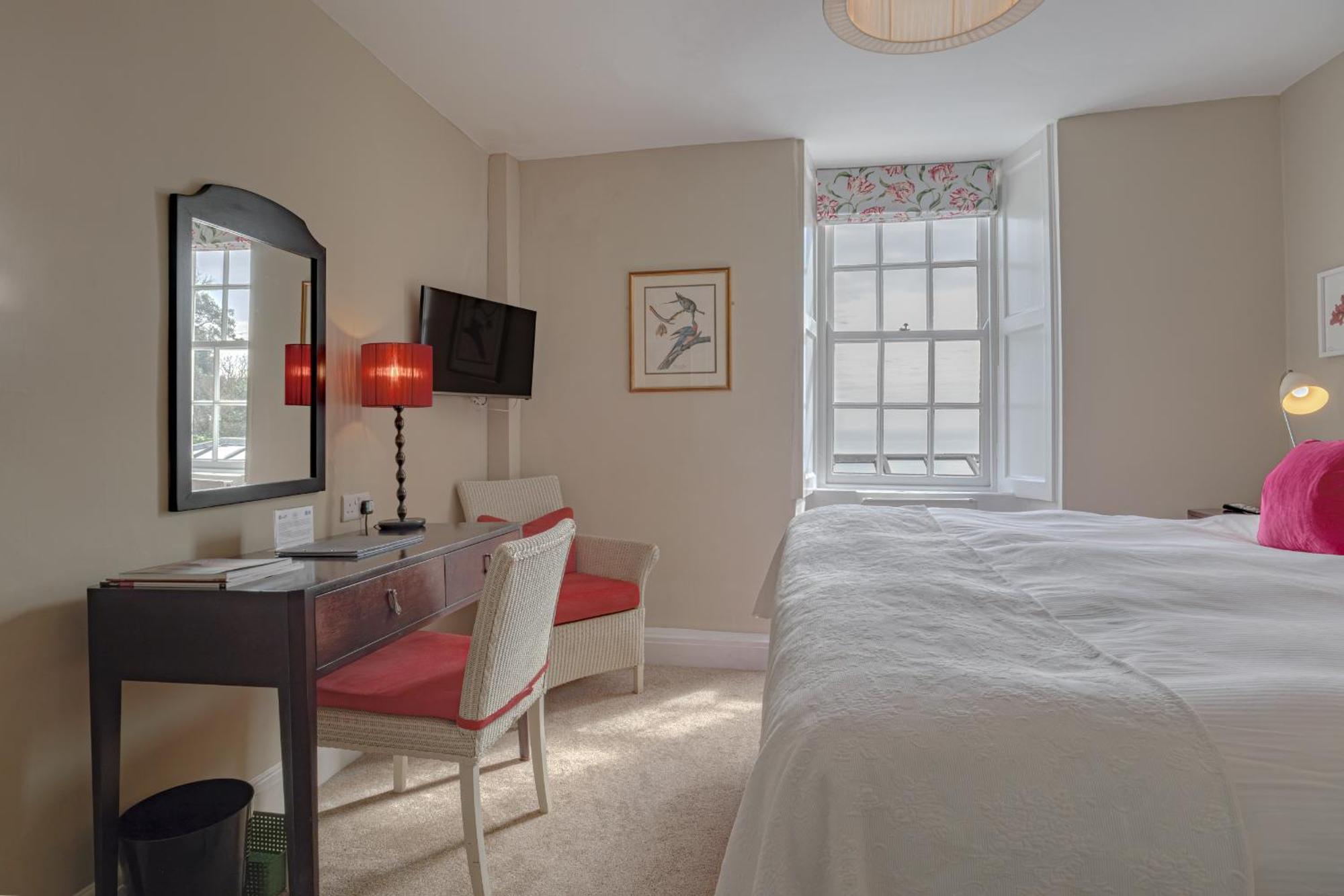 Alexandra Hotel & Restaurant 라임레지스 외부 사진